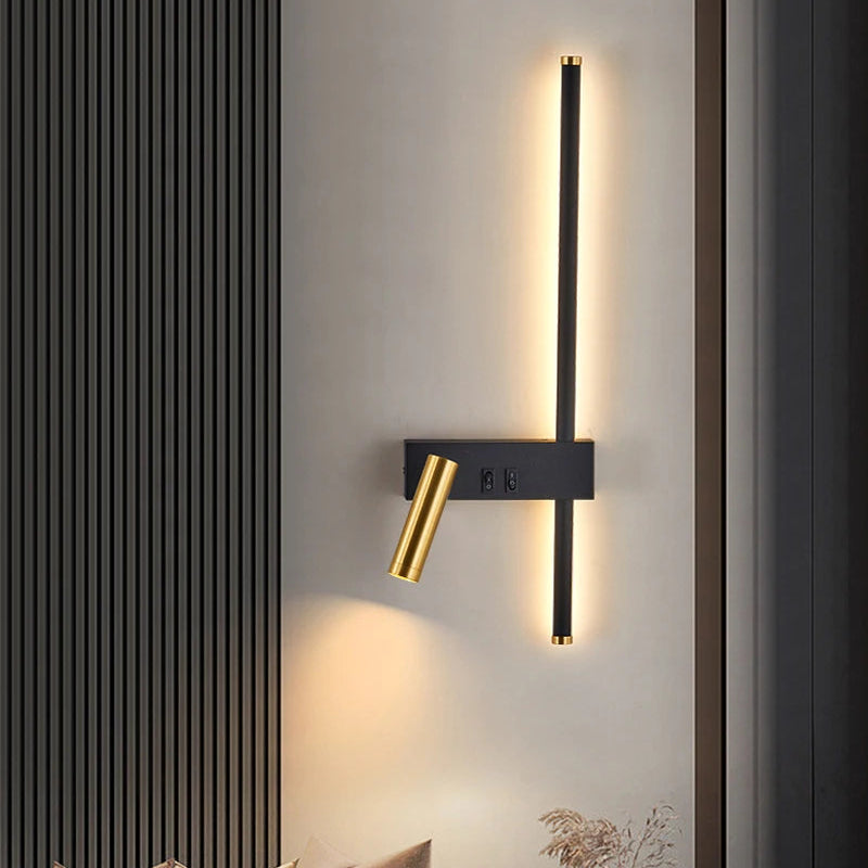 Wall-mounted reading light - Right